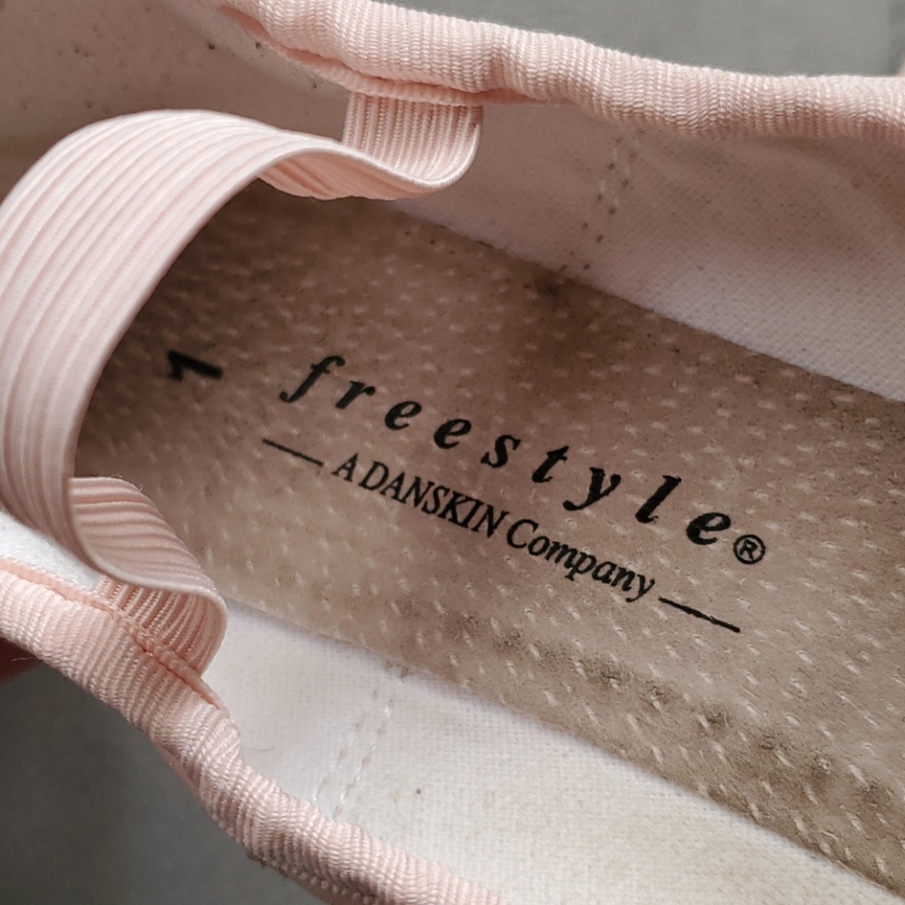 Freestyle by Danskin Kids Pink Ballet Slipper - Picture 4 of 11